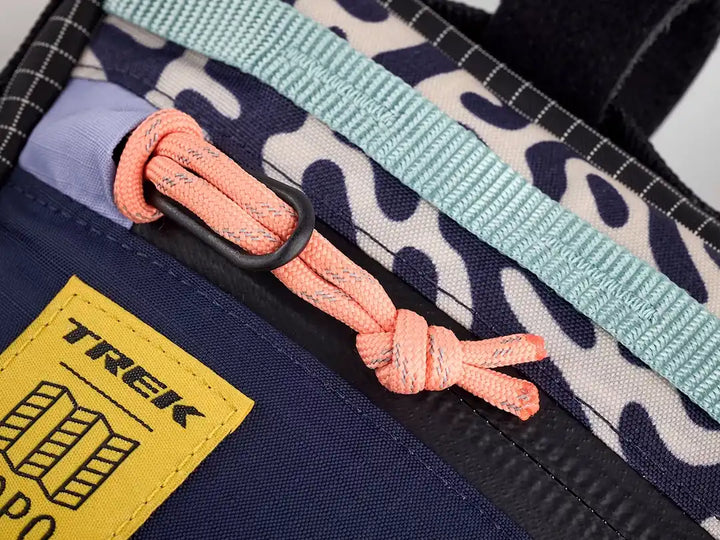 TREKとコラボのTopo Designs Frame Bag（トポデザイン フレームバッグ）大型ジッパー