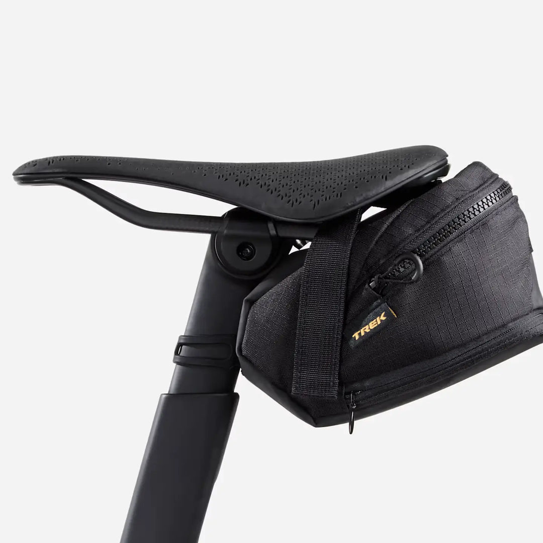 Trek サドルバッグ　容量：1.73-2.23L　シートポストに取り付け