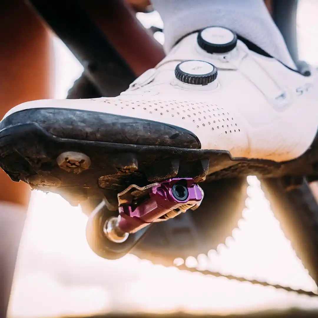 Wolf Tooth（ウルフトゥース）DEL Gravel Clipless Pedal　グラベルで使用