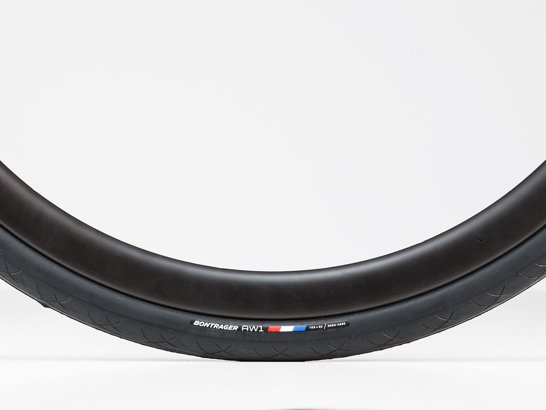 Bontrager AW1 Hard-Case Road Tire（AW1 ハードケース ロード タイヤ）