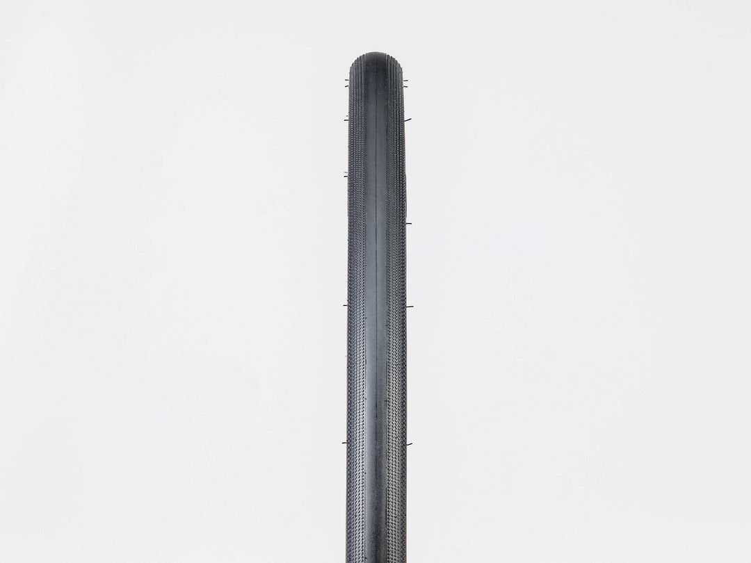 タイヤ R2 Hard-Case Lite Road Tire（R2 ハードケース ライト ロード タイヤ）