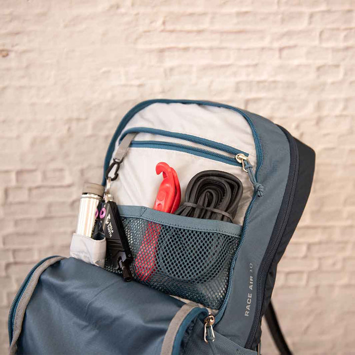 Deuter（ドイター）レースエアー10　インナーポケット収納