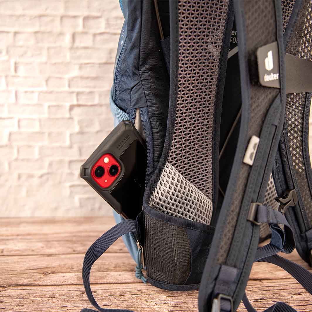 Deuter（ドイター）レースエアー10　さサイドのスマホポケット