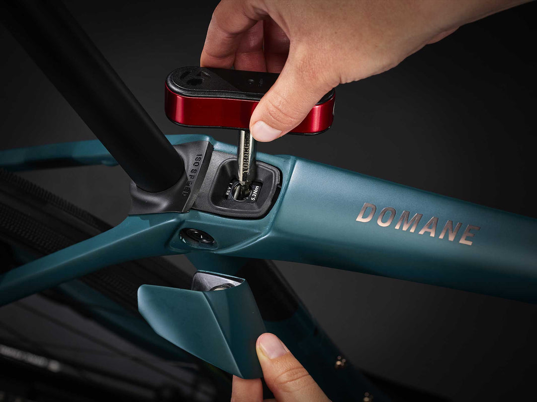 Trek Domane SLR 7 Gen 4