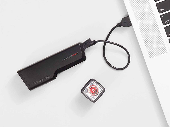 Trek Commuter Comp R Flare R City Bike Light Set（トレック コミューター コンプ R フレアRシティバイク ライトセット）