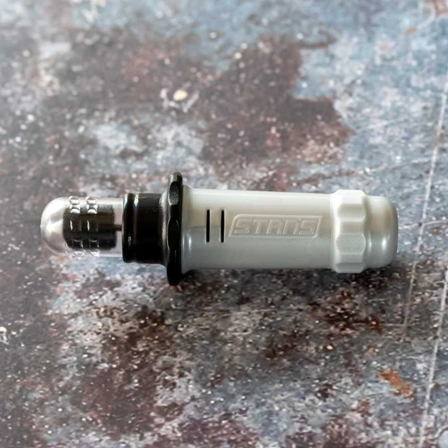 Stan's NoTubes Dart Tool（スタンズノーチューブ ダート ツール）